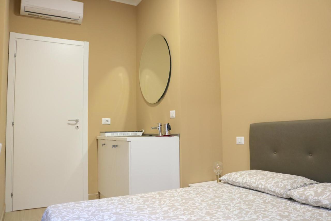Portello Double Rooms Flat - 3 People Милан Экстерьер фото