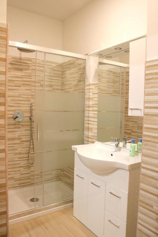 Portello Double Rooms Flat - 3 People Милан Экстерьер фото